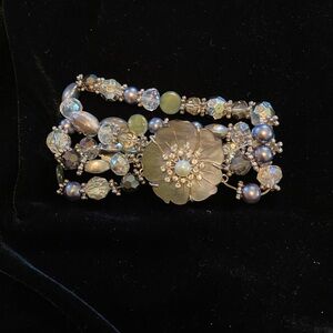 Cookie Lee stretchy bracelet.